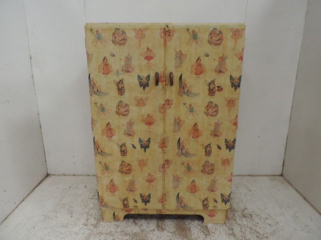 Decollage Fairy Decorated Short / Child's Fitted Interior Wardrobe