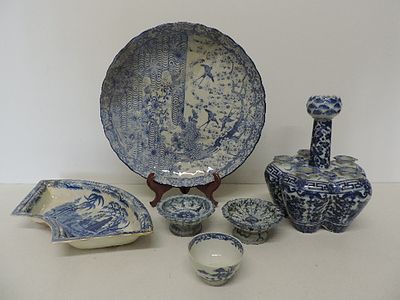 19th Century 9.5" Tall Chinese Export Tulip Bulb Holder Vase Plus 13" in Diameter Plate, Three 