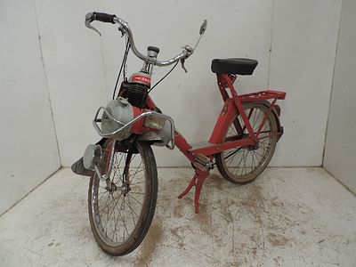 French Mid 20th Century Velo Solex S 3800 Autocycle / Moped Finished in Red