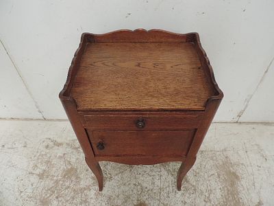 French Louis Style Oak Bedside Cabinet on Cabriole Legs