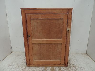 Victorian Pine Standing Three Shelf Kitchen Cupboard