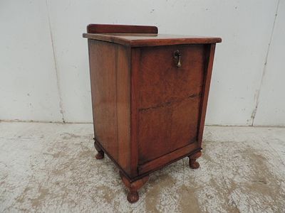 Late 19th Century Walnut Purdonium / Coal Box on Short Cabriole Legs