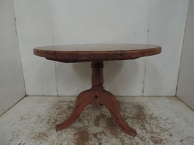 Pine Circular Farmhouse Kitchen Dining Table on Tripod Base