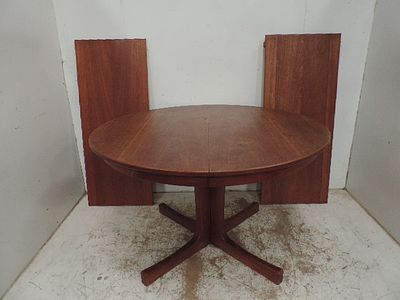 Mid Century Danish Teak Circular Extending Dining Table with Two Extra Leaves
