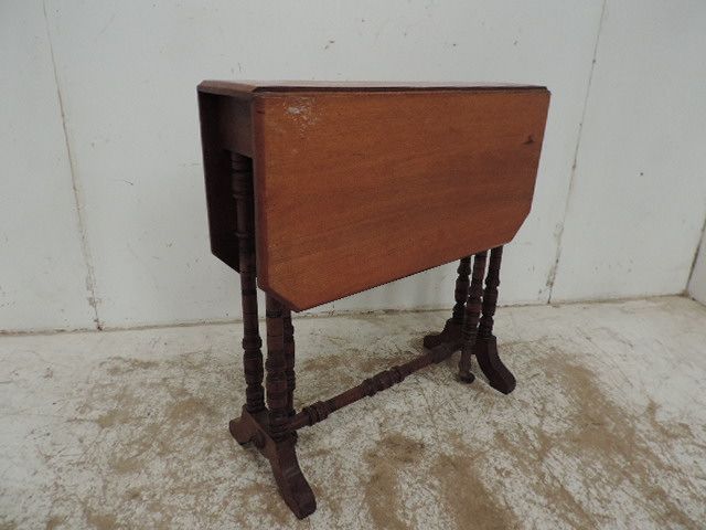Small Edwardian Mahogany Drop Leaf Folding Sutherland Occasional Table
