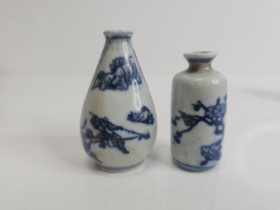 Chinese Blue White Qing Dynasty Snuff Bottles. We believe this to be a Pair of Chinese Qing 