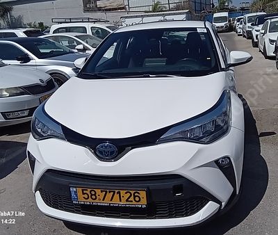 טויוטה C-HR מודל 2023 (מונית). 174,112 ק"מ