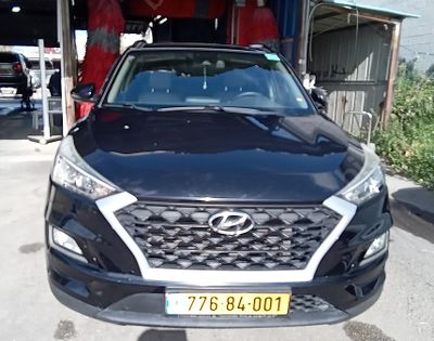 יונדאי טוסון מודל 2019. 62,321 ק"מ, יד נוכחית: שלישית, בעלות נוכחית: פרטי. מחיר מחירון: ₪95,900