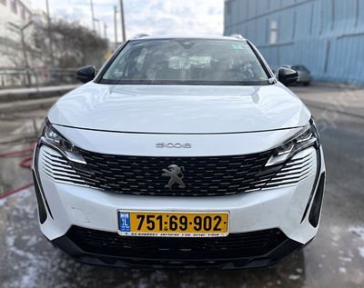 פיג'ו 5008 מודל 2022. 205,749 ק"מ, יד נוכחית: שנייה, בעלות נוכחית: פרטי. מחיר מחירון: ₪106,800