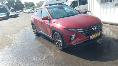 יונדאי טוסון מודל 2021. 39,351 ק"מ, יד נוכחית: שלישית, בעלות נוכחית: פרטי. מחיר מחירון: ₪130,500