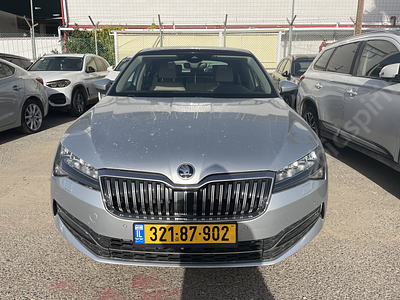 סקודה סופרב FL מודל 2020. 168,877 ק"מ, יד נוכחית: שנייה, בעלות נוכחית: פרטי. מחיר מחירון: ₪115,500