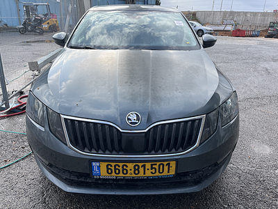 סקודה אוקטביה מודל 2019. 226,577 ק"מ, יד נוכחית: שנייה, בעלות נוכחית: פרטי. מחיר מחירון: ₪75,000