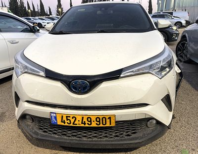 טויוטה C-HR היברידי מודל 2018. 212,163 ק"מ