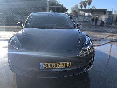 טסלה מודל 3 מודל 2022. 148,238 ק"מ, יד נוכחית: שנייה, בעלות נוכחית: פרטי, רישום מקורי/מקוריות: פרטי