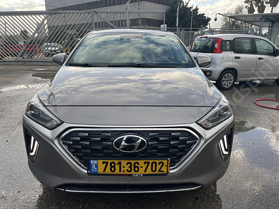 יונדאי איוניק היבריד מודל 2022. 174,883 ק"מ