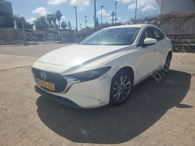 מאזדה 3 מודל 2021. 143,362 ק"מ, יד נוכחית: שלישית, בעלות נוכחית: פרטי. מחיר מחירון: ₪85,440