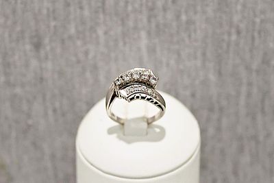 Brillantring. 18K white gold; 6.9g; approx. 0.97ct diamonds; RG56