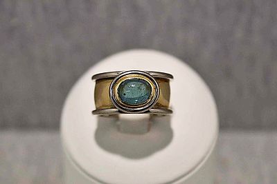 schwerer Tumalinring. 14k yellow gold/white gold; 18.8g tourmaline cabochon; 11.1mm width; RG 56