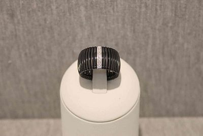 Keramikring Jeell. wide black ceramic ring from Jeell with 14K white gold and brilliant-cut 