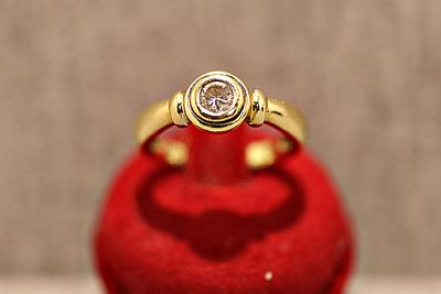 Solitärring 14 K Gelbgold, 0,3ct Brillant. Solitaire ring in 14-karat yellow gold; 5.5g, 0.3ct 