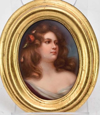 Kleine ovale Bildplatte mit Frauenbildnis, Deutschland, um 1900. Kleine ovale Bildplatte mit 