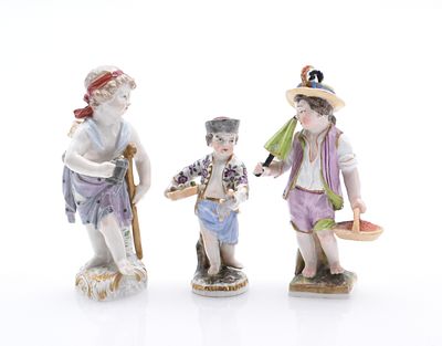 Drei Kinderfiguren, KPM Berlin, 19. und 20. Jh. Drei Kinderfiguren KPM Berlin, 19. und 20. Jh. 