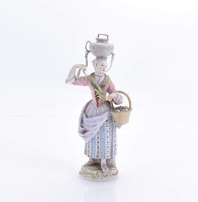 Eierverk&auml;uferin, Meissen, um 1900. Eierverk&auml;uferin Meissen, um 1900 Entwurf Johann Joachim 