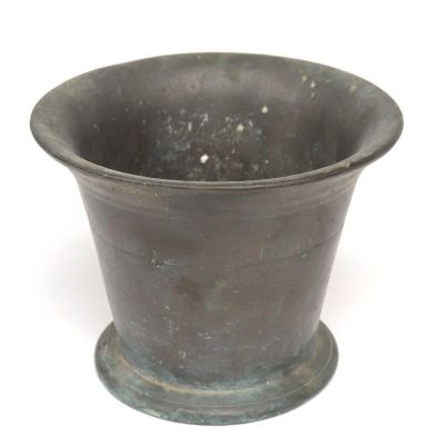 Early English Bronze Mortar, 18th-19th c. Old English Bronze mortar for medicine and 