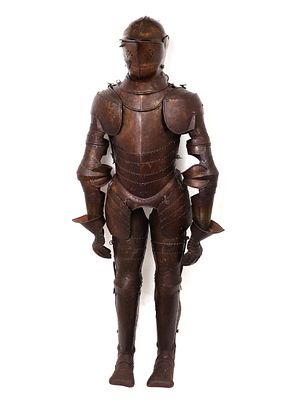 Scarce "Anima" Horseman's Full Suit of Armour, 16th c. Style. Scarce and heavy European siege 
