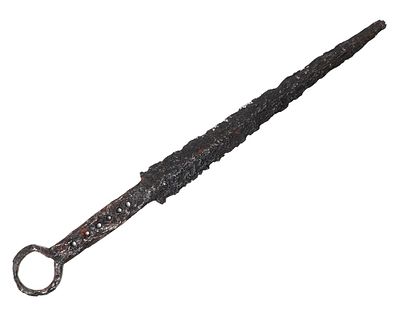 Medieval Quillon Dagger with Ring-Pommel, 14th C. Very Scarce Medieval Quillon Dagger with 