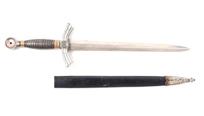 WWII German Luftwaffe Dagger w/Scabbard. WWII German Luftwaffe probably officers dagger with 