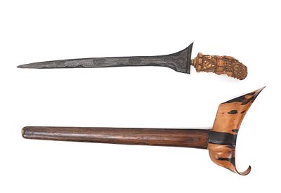 Nice Indonesian Kris with Scabbard. Finely detailed Indonesian kris dagger with marbled wood 