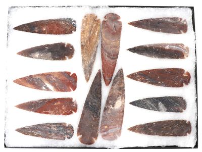 Fourteen Wonderful Native American Arrowheads & Spearheads. Very nice collection of 14 Native 