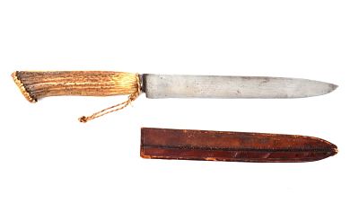 Large Stag Handle Knife w/Sheath. Fine and quite large knife with an excellent stag horn handle. 