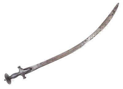 Indian Tulwar Sword. Nice Indian Tulwar sword with a single edged steel blade, disc hilt and 
