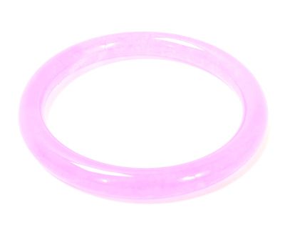 Beautiful Light Purple Chinese Jade Style Bangle. Light purple Chinese jade style bangle or hair 