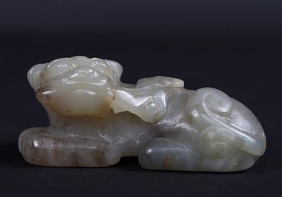 Chinese Jade lion pendant, Qing Dynasty. Qing Dynasty 1644-1911, an old foo dog type pendant 