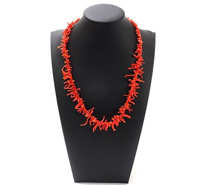 Gorgeous Bright Red Coral Necklace. Beautiful all natural bright red coral necklace comprised of 