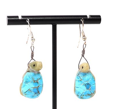 Adorable Pair of Zuni Turtle Earrings, Turquoise. Lovely carved pair of Native American turtle 