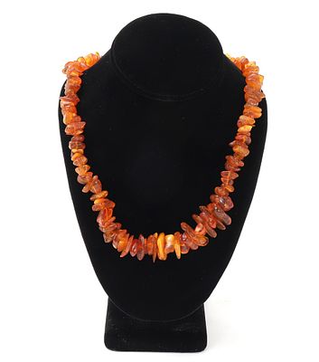 Gorgeous Chip Sead Amber Beaded Necklace. Beautiful amber chip seed beaded necklace with dozens 