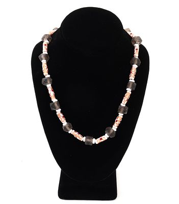 Beautiful Glass & Smoky Quartz Necklace. Lovely smoky quartz and glass beaded necklace, glass 