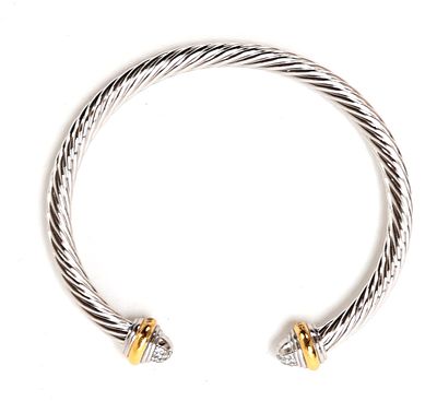 Gorgeous David Yurman Style Bracelet. Wonderful David Yurman style bracelet in a twisted rope 