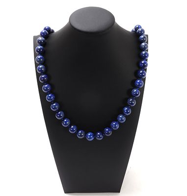 Gorgeous Natural Lapis Lazuli Beaded Necklace. Beautiful all natural lapis lazuli beaded 