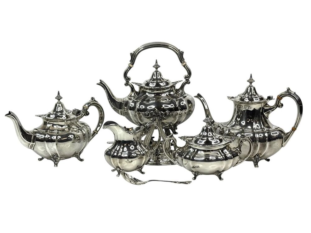 Searchlight Auctions | Objects of Interest Fall 2026