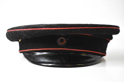 WWI Imperial Germany Wurttemberg Schrimmutze. Dunkelblau. Cockcade is outer red ring with a 