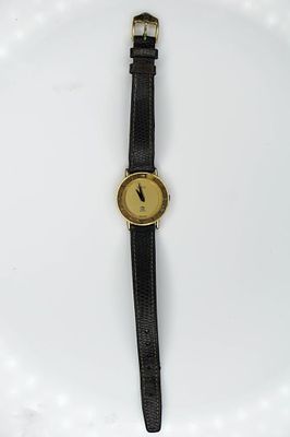 Gucci Gold Plated Ladies Dress Watch. C1980's leather band, swiss made, #22 3000 471, watch with 