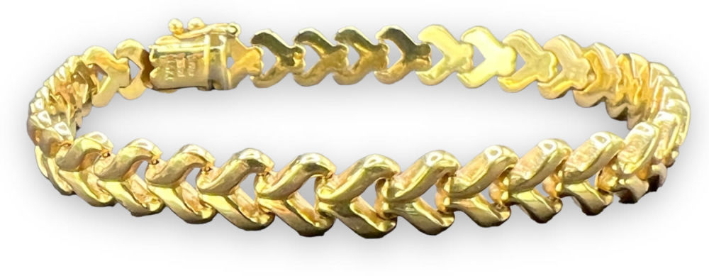 14K Gold Link Bracelet 7 1/2". Weight: 11.34g Width: 7mm