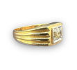 Men's 10K Gold & Diamond Ring. Diamond Diameter: 3.7mm. Weight: 4.31g 
Ring Size: 10Image - 1