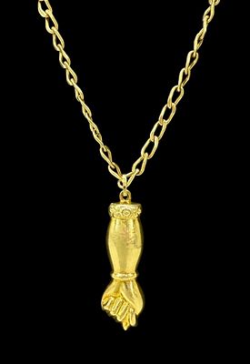 18K Yellow Gold Figa Pendant & Chain. Pendant length: 1 1/4" 
Length Of Necklace: 21" 
Weight: 