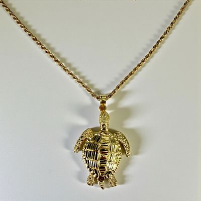 14K Yellow Gold Necklace w/ 14K Turtle Pendant. Chain Length: 21" 
Pendant Length (including 